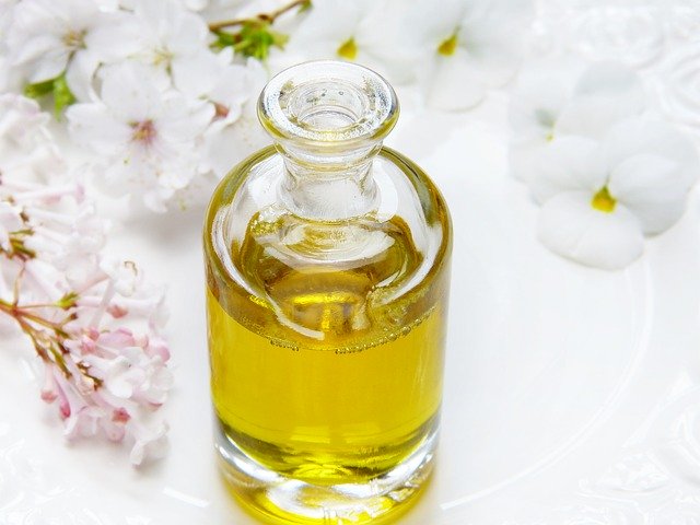 lahvička masážního oleje
